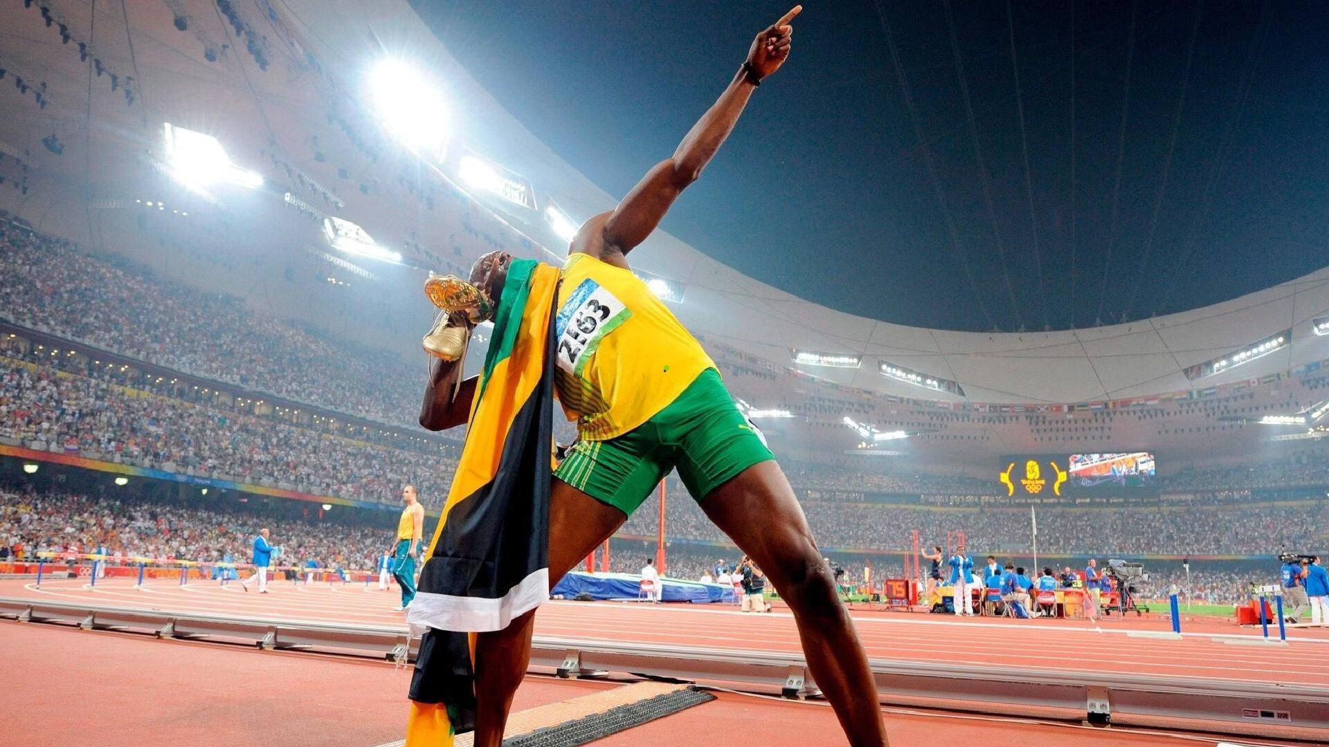 足坛巨星深入基层引领风潮，支付宝科技赋能乡村女足教练迈向专业化新时代